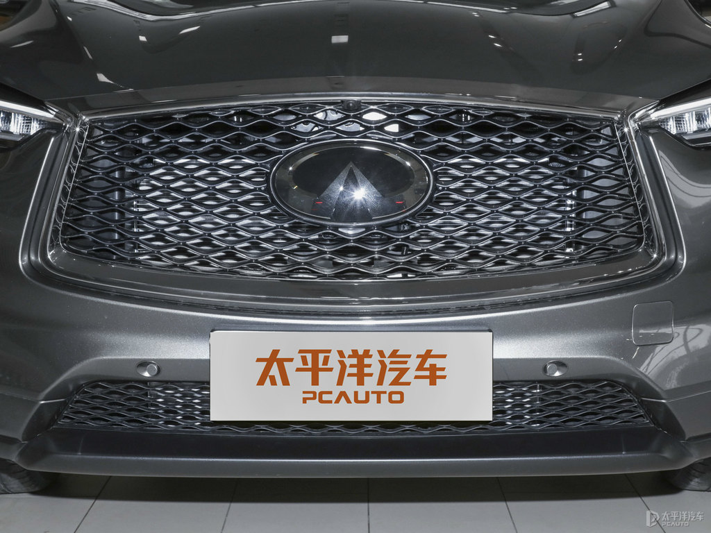 鉑金灰英菲尼迪QX50車(chē)頭外觀圖片