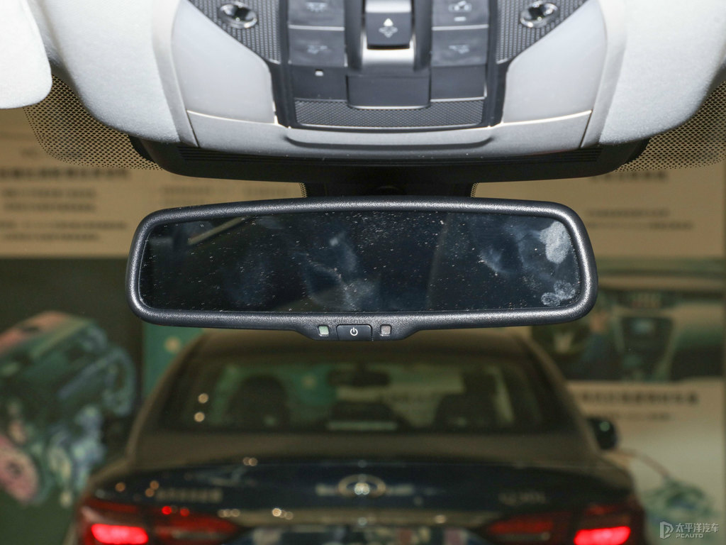 鉑金灰英菲尼迪QX50車廂內(nèi)飾圖片