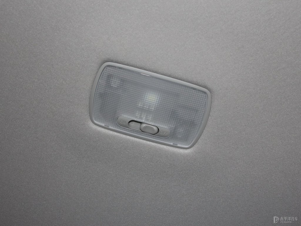 晶耀白享域車廂內(nèi)飾圖片
