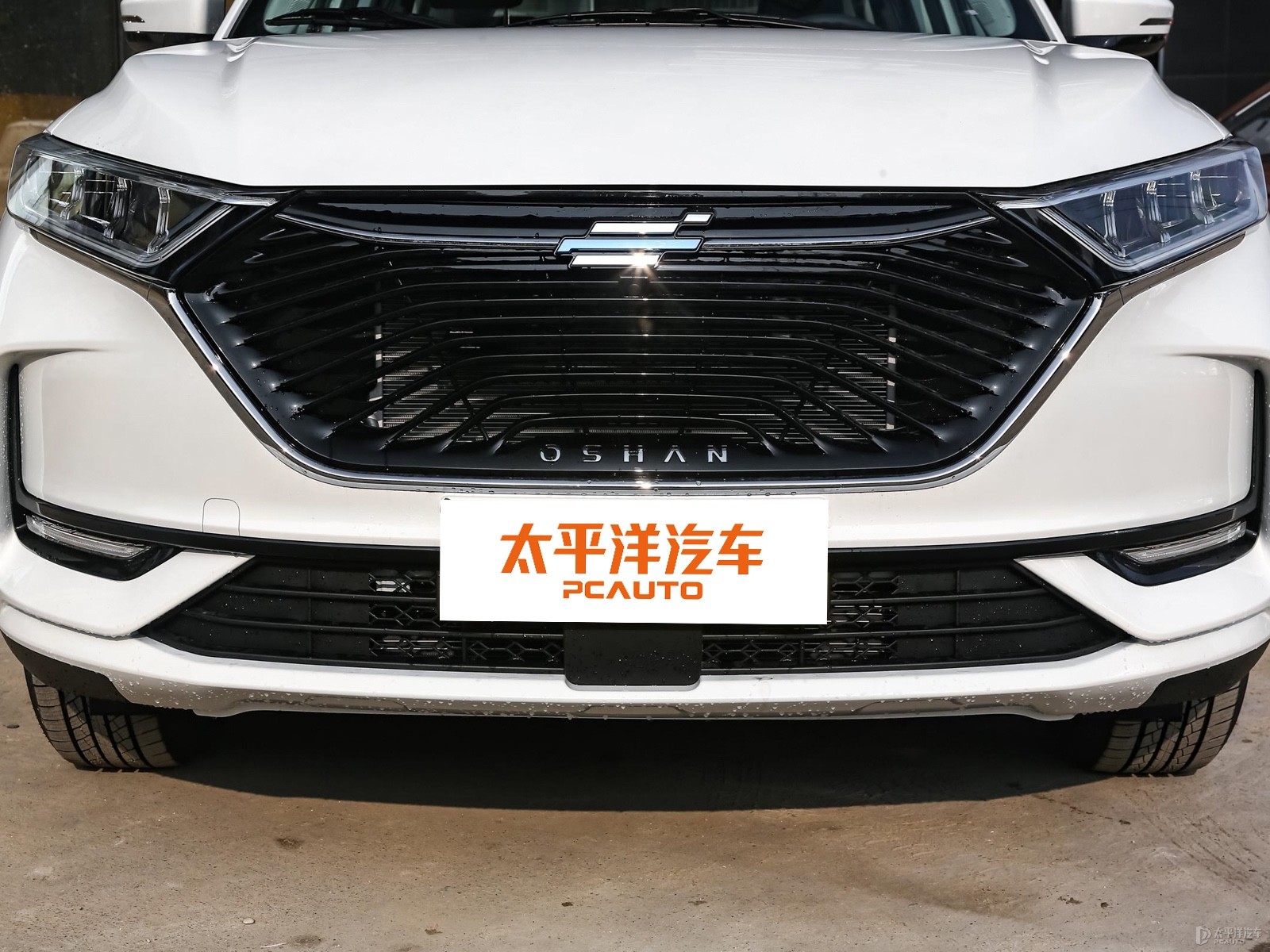 長安歐尚X7外觀高清大圖