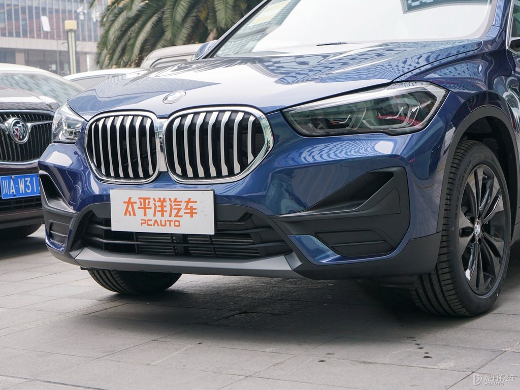 地中海藍(lán)寶馬X1車頭外觀圖片