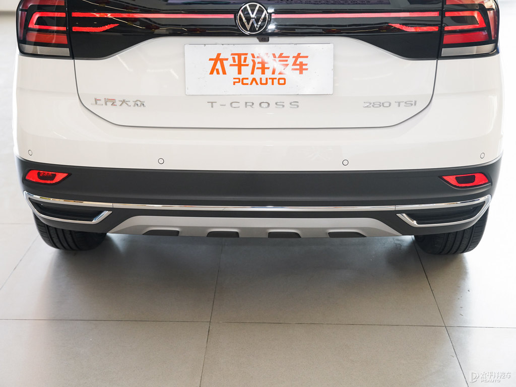 極地白途鎧車尾外觀圖片