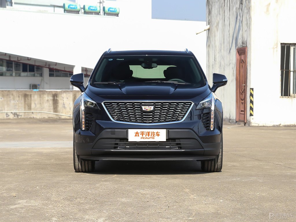 黛藍(lán)凱迪拉克XT4整車外觀外觀圖片