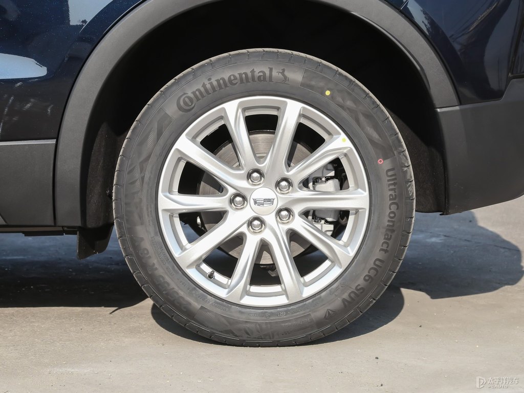 黛藍凱迪拉克XT4車身外觀圖片