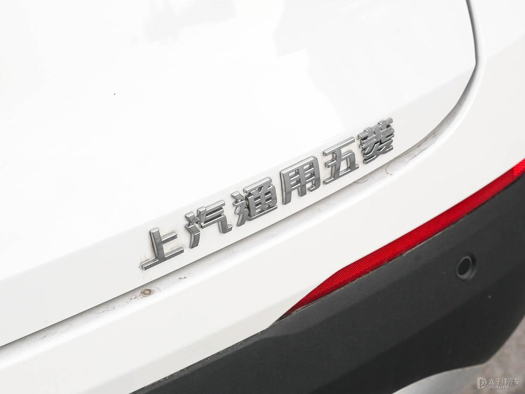 糖果白寶駿510車尾外觀圖片