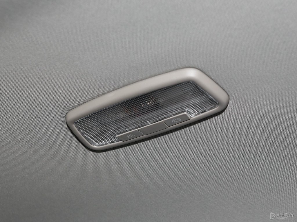 糖果白寶駿510車廂內(nèi)飾圖片