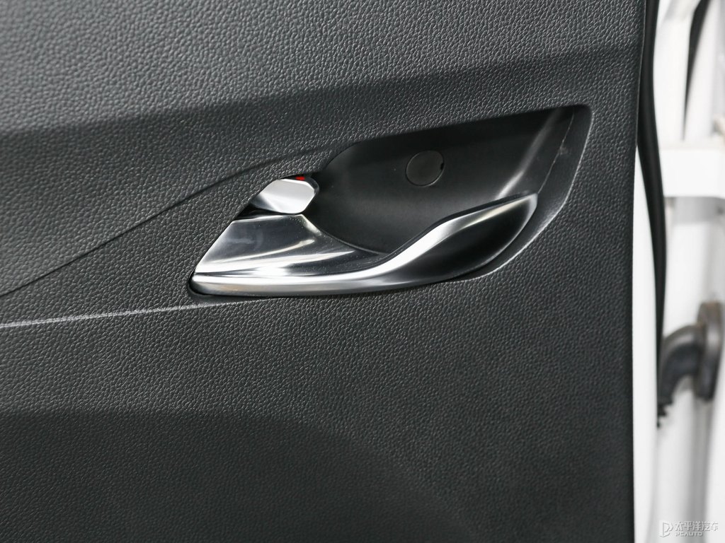 糖果白寶駿510車廂內飾圖片