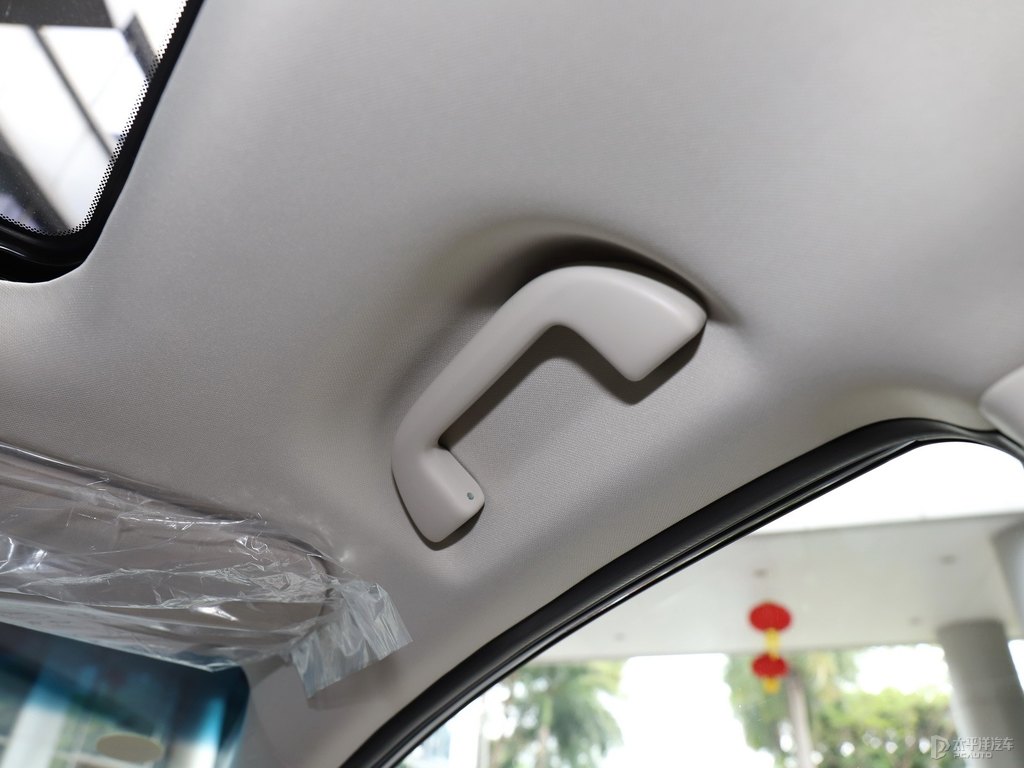 極夜流銀奧德賽車廂內(nèi)飾圖片