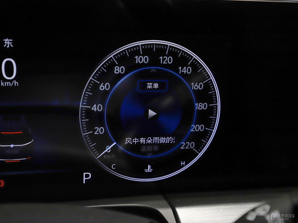 碧璽棕別克GL8中控內(nèi)飾圖片