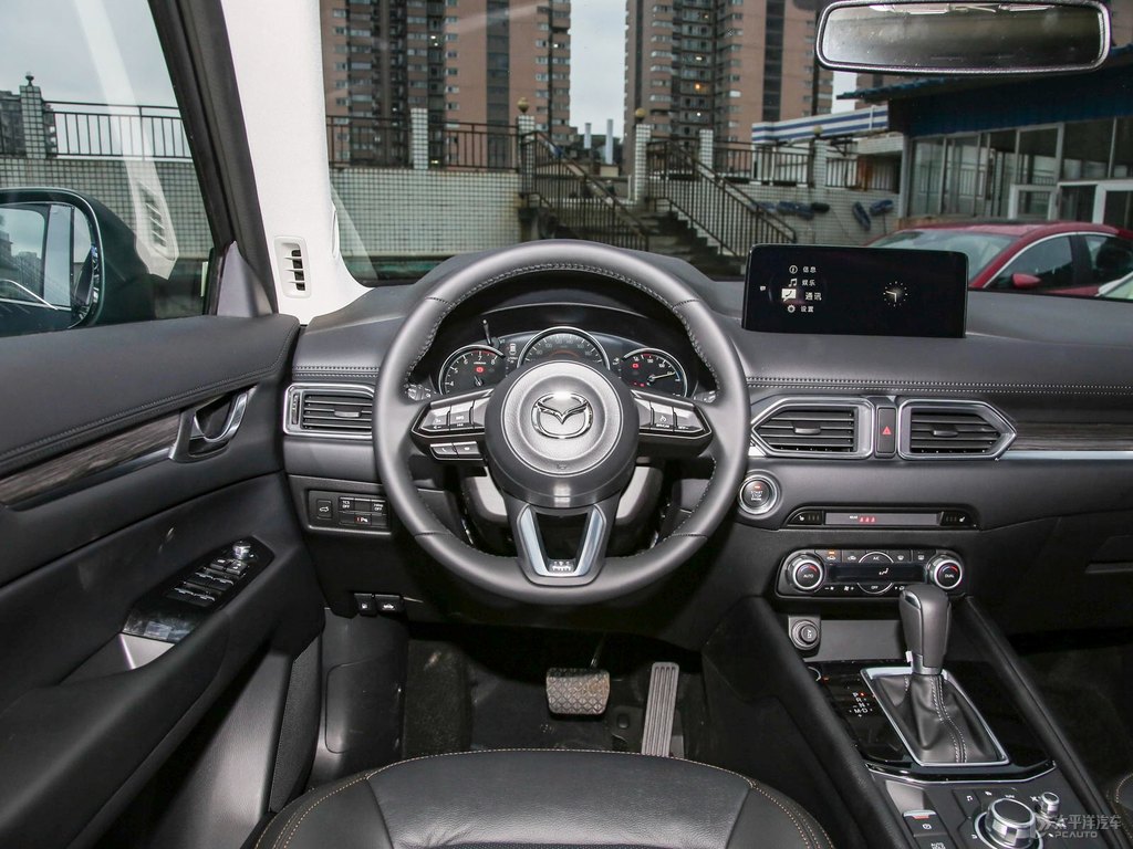 馬自達(dá)CX-5中控內(nèi)飾圖片