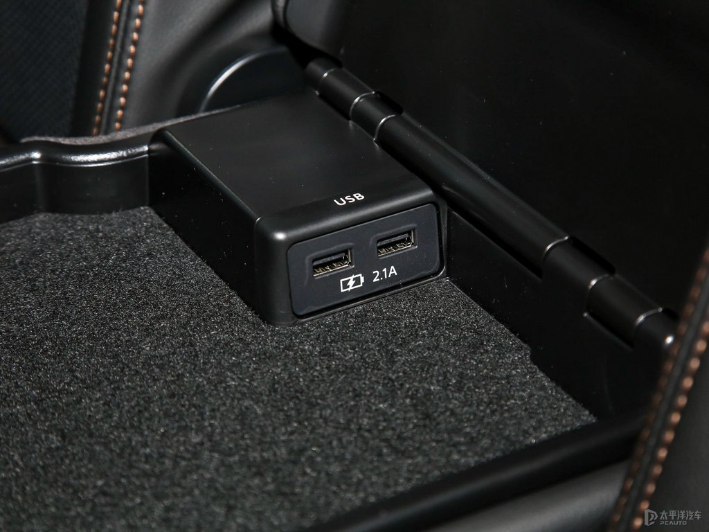 馬自達(dá)CX-5座椅內(nèi)飾圖片