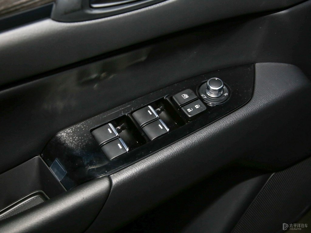 馬自達(dá)CX-5車廂內(nèi)飾圖片