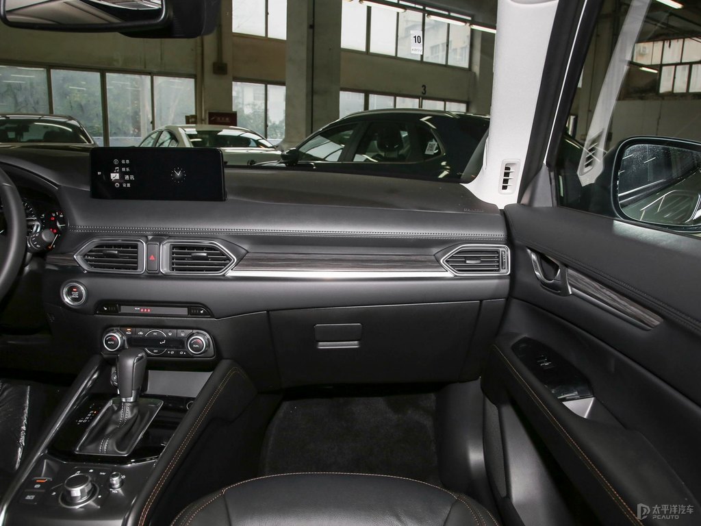 馬自達(dá)CX-5中控內(nèi)飾圖片