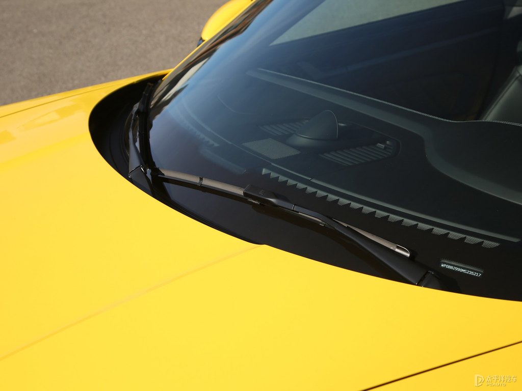 競速黃保時捷911車身外觀圖片