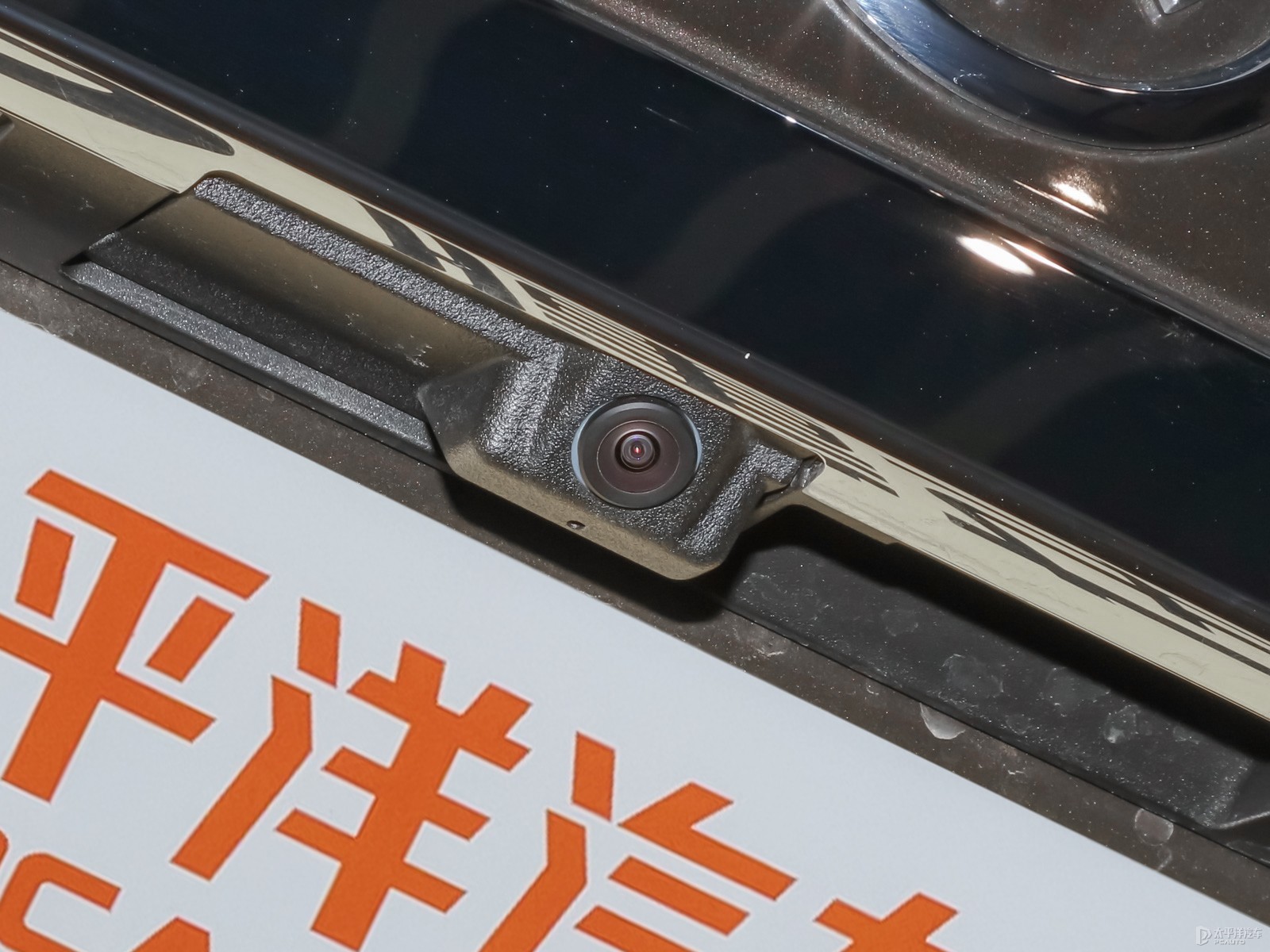 別克GL8外觀高清大圖
