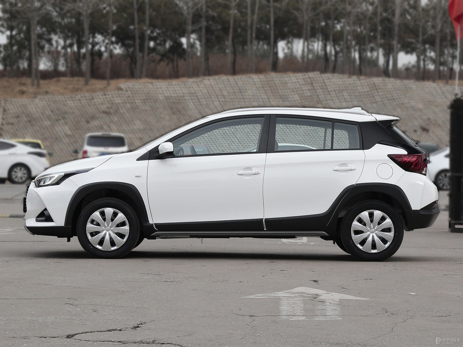 YARiS L 致炫X外觀高清大圖