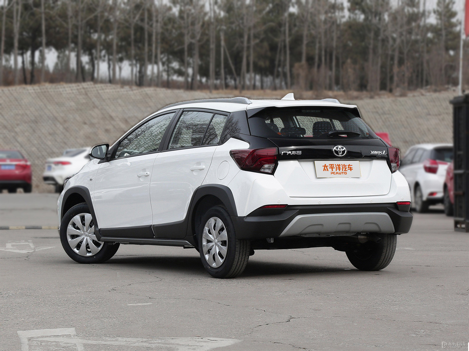 天際白YARiS L 致炫X整車外觀外觀圖片