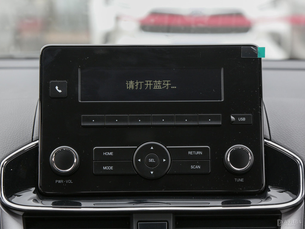 天際白YARiS L 致炫X中控內(nèi)飾圖片