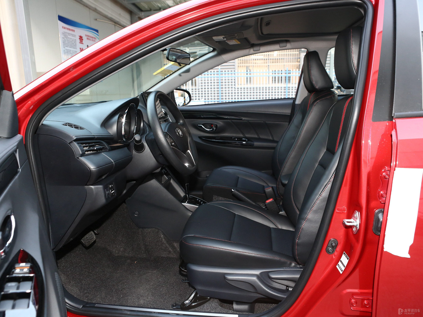YARiS L 致炫X空間高清大圖