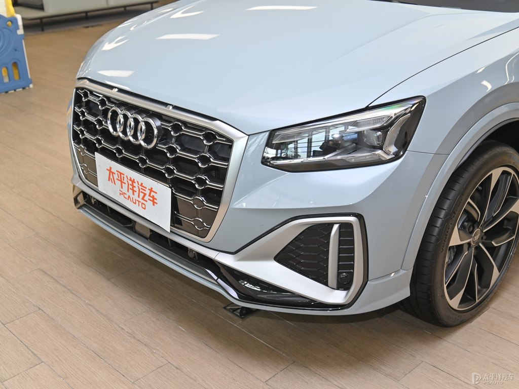 飛箭灰奧迪Q2L車頭外觀圖片