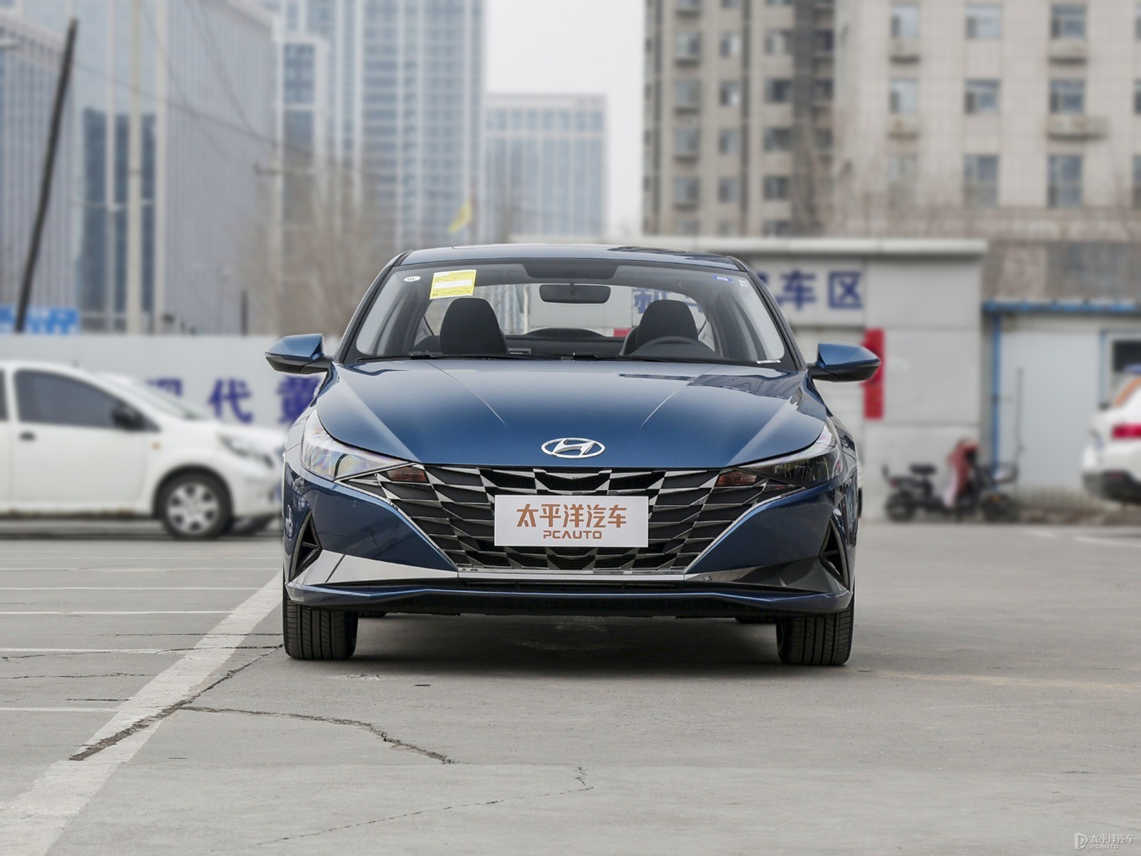 冰海藍伊蘭特整車外觀外觀圖片