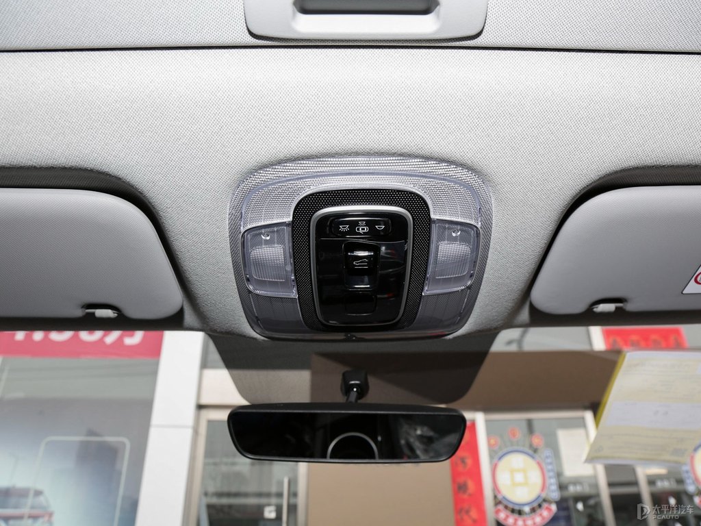 冰海藍伊蘭特車廂內(nèi)飾圖片