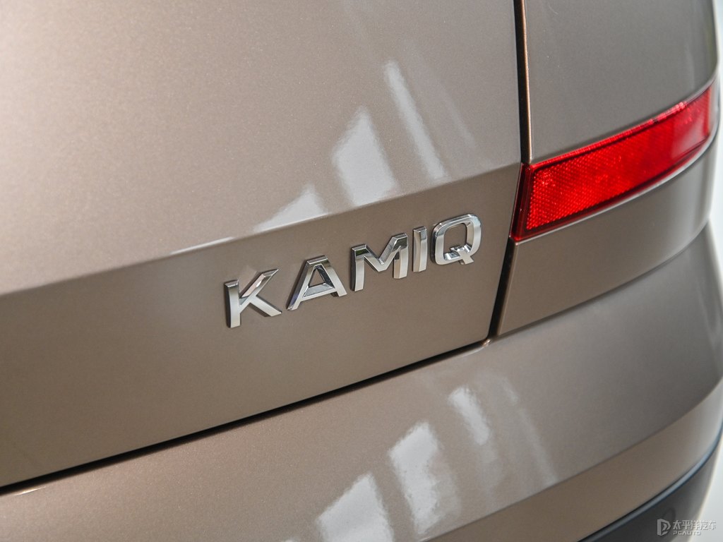 摩登金柯米克車尾外觀圖片
