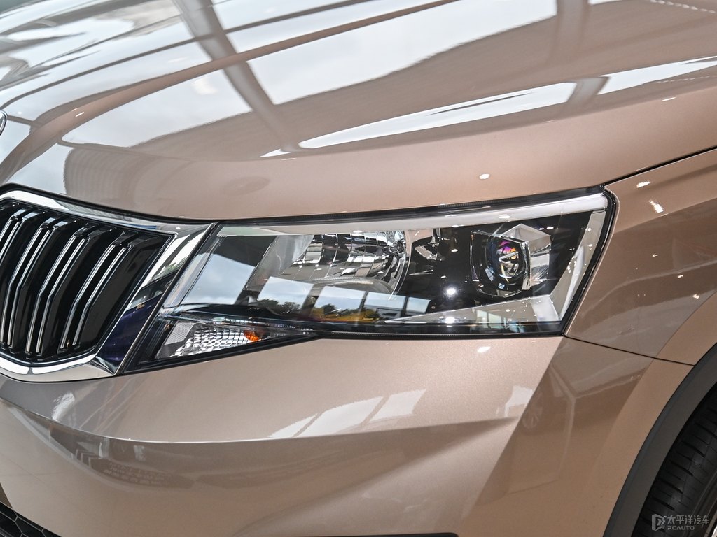 摩登金柯米克車頭外觀圖片