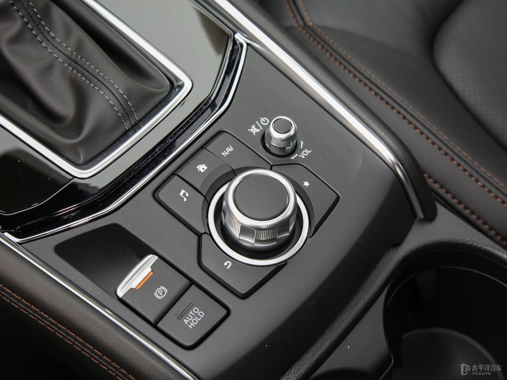 鉑鋼灰馬自達(dá)CX-5中控內(nèi)飾圖片