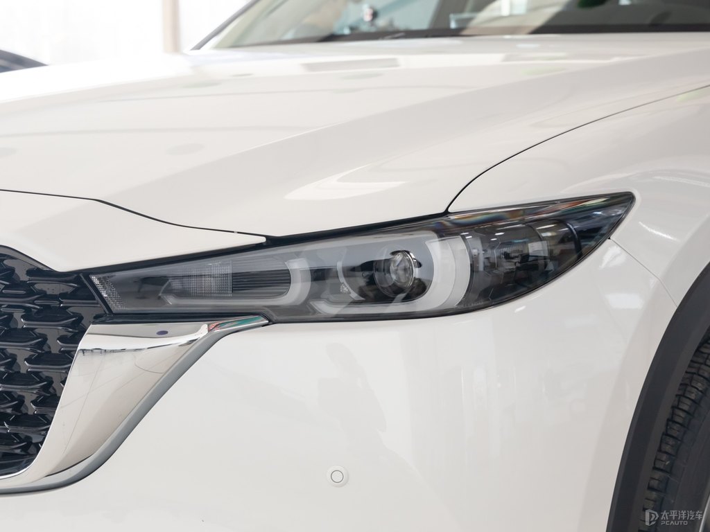 珠光白馬自達(dá)CX-5車頭外觀圖片
