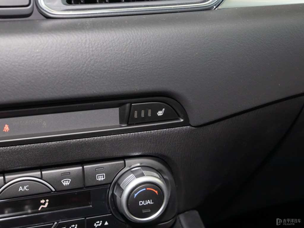 珠光白馬自達(dá)CX-5中控內(nèi)飾圖片