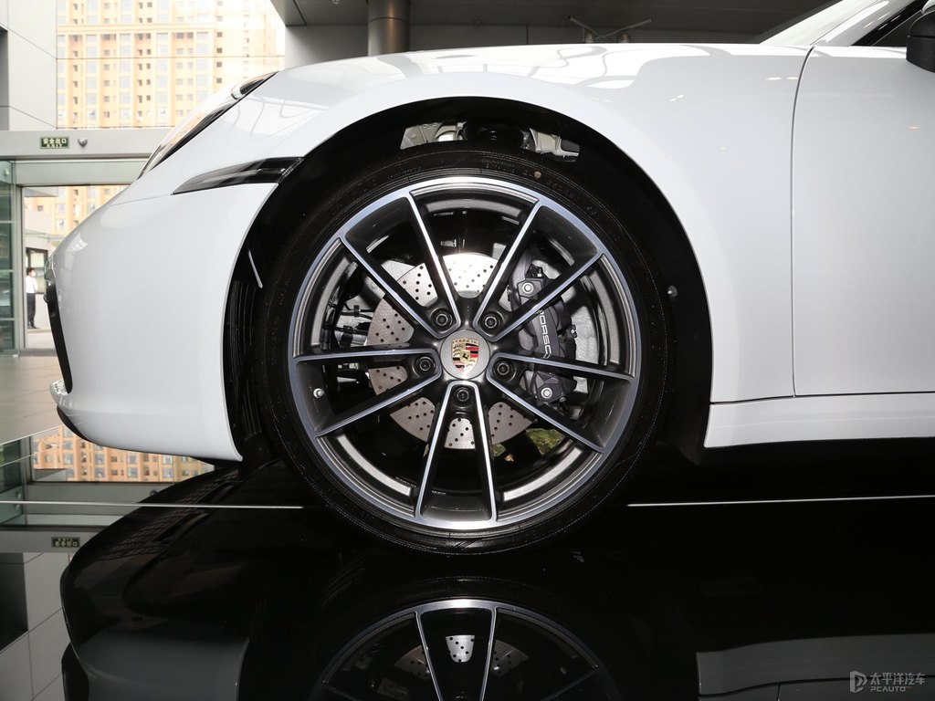 細花白保時捷911車身外觀圖片