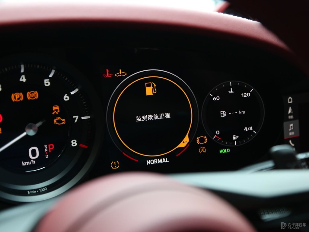 細花白保時捷911中控內飾圖片