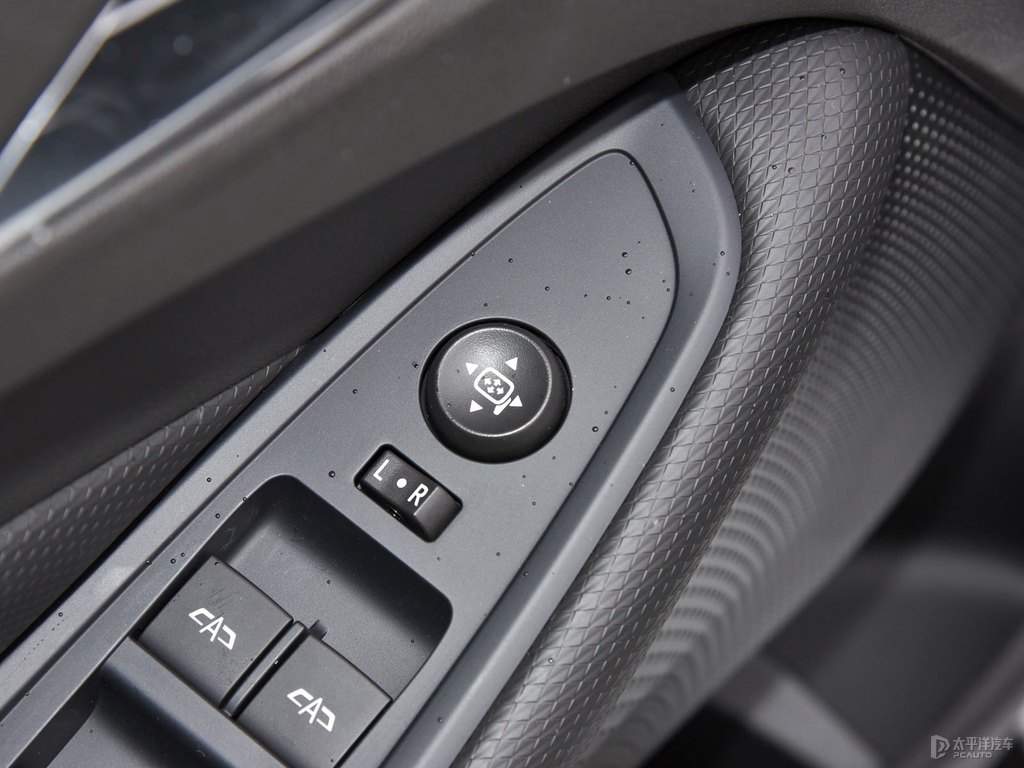 星云白威朗車廂內(nèi)飾圖片