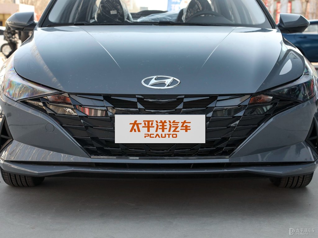 太空灰伊蘭特車頭外觀圖片