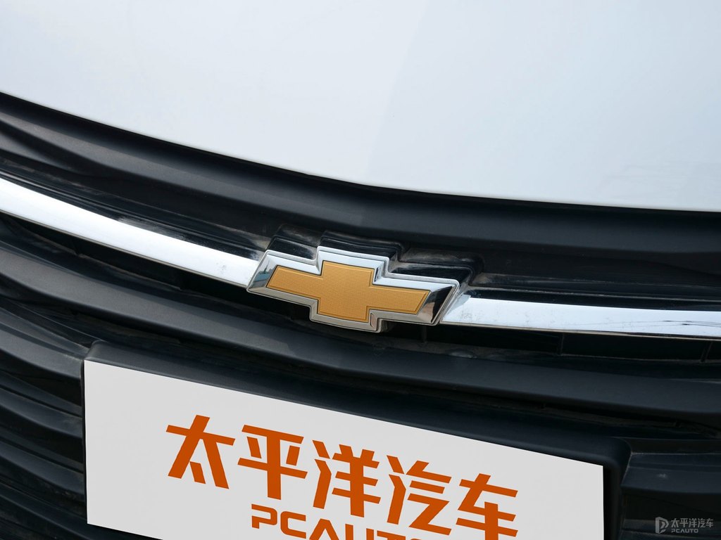 流云白科沃茲車(chē)頭外觀(guān)圖片