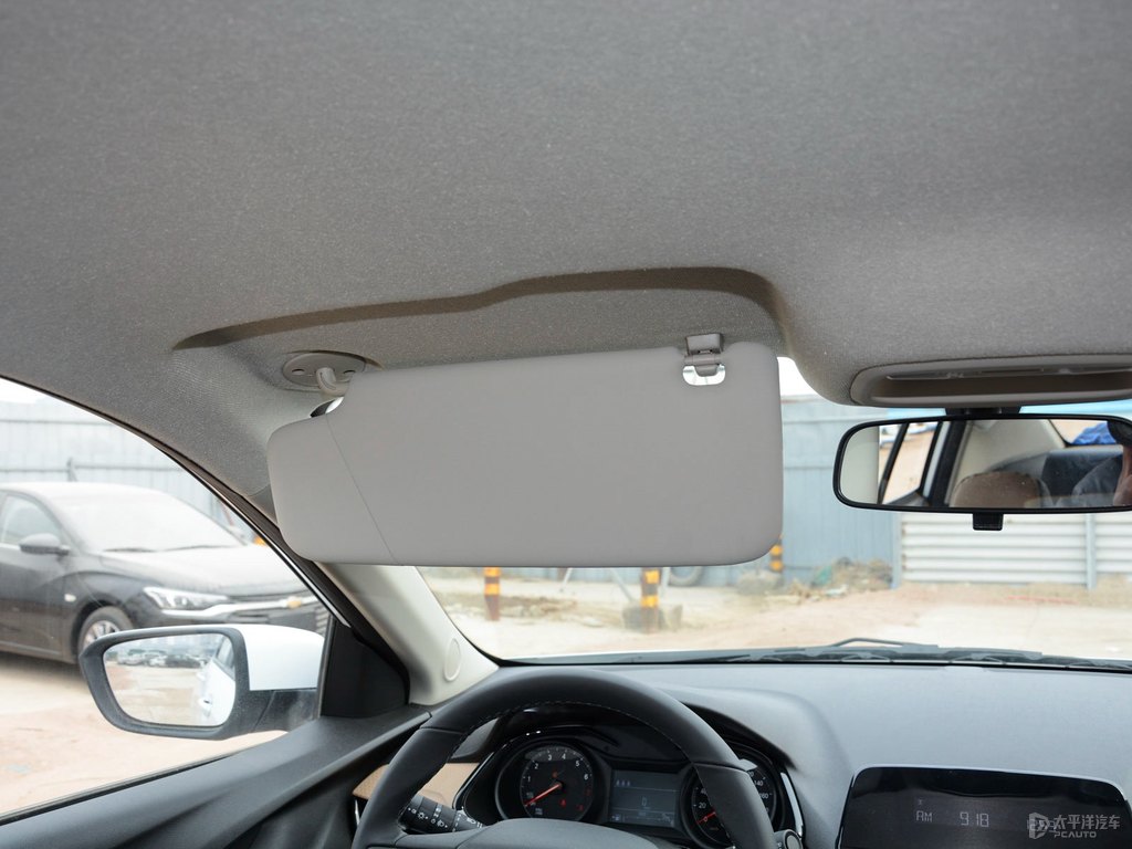 流云白科沃茲車廂內(nèi)飾圖片