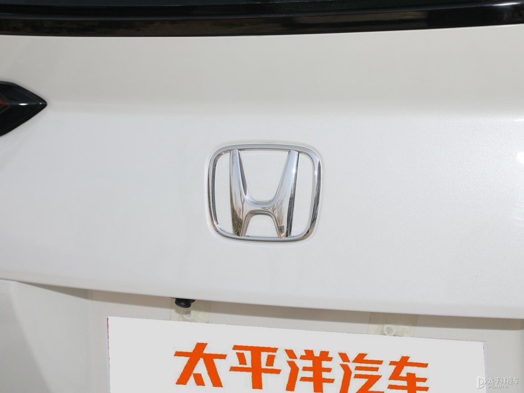 星月白皓影車尾外觀圖片