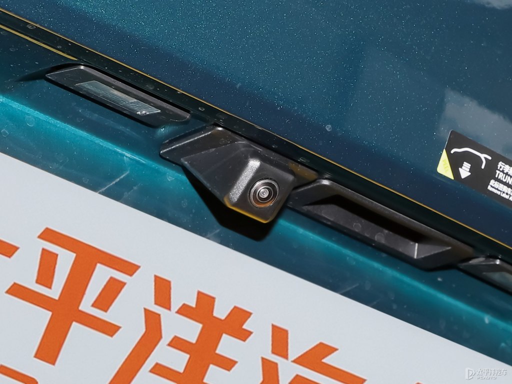 墨璽綠傳祺GS8車尾外觀圖片