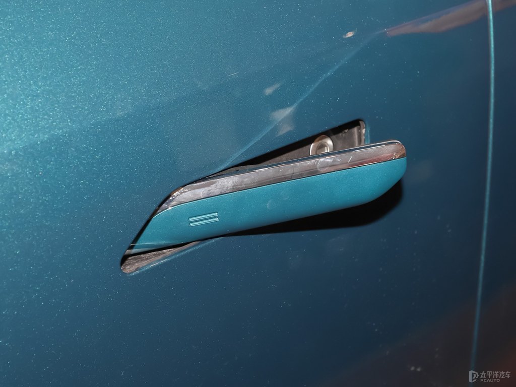 墨璽綠傳祺GS8車身外觀圖片