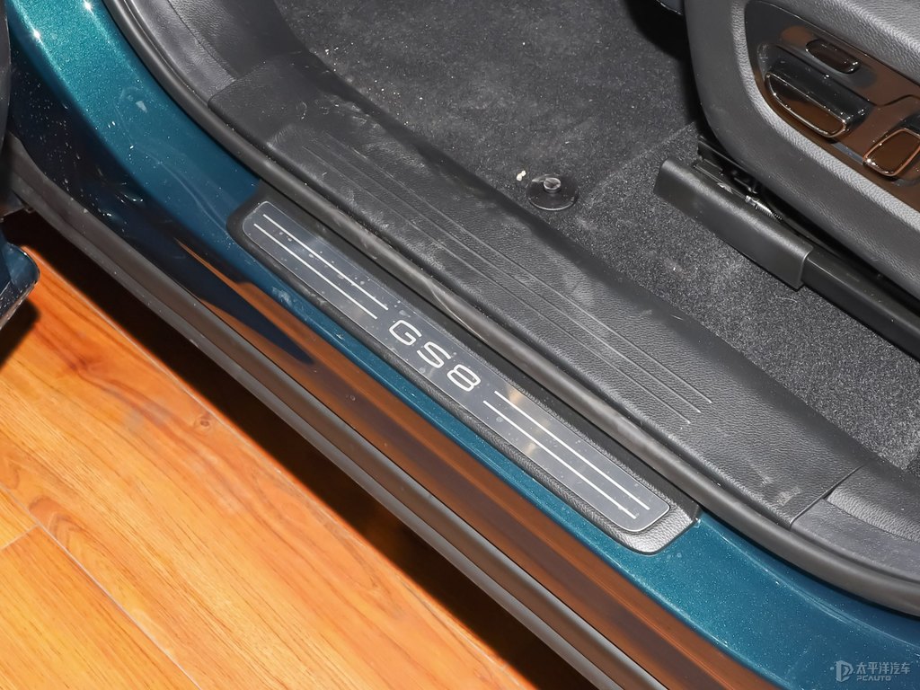 墨璽綠傳祺GS8車廂內飾圖片