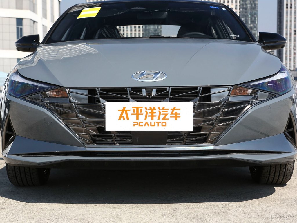 黑色+太空灰伊蘭特車頭外觀圖片