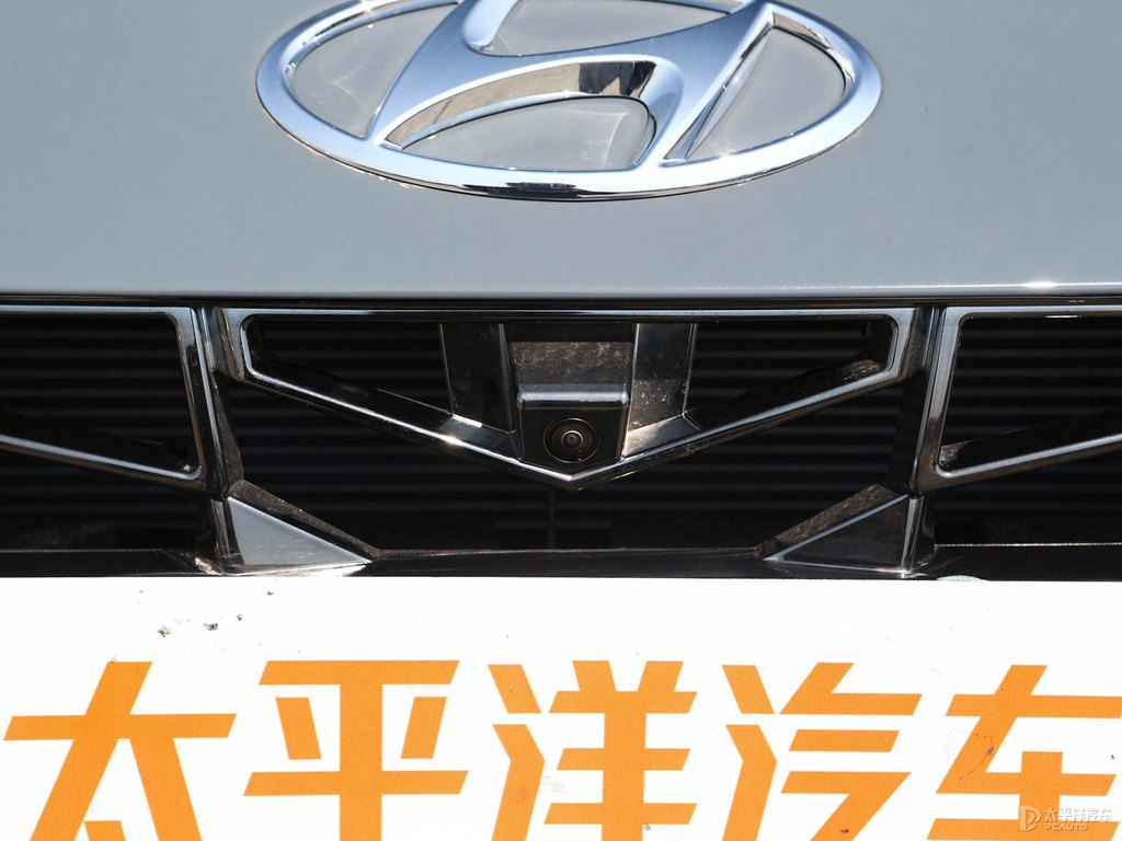 黑色+太空灰伊蘭特車頭外觀圖片