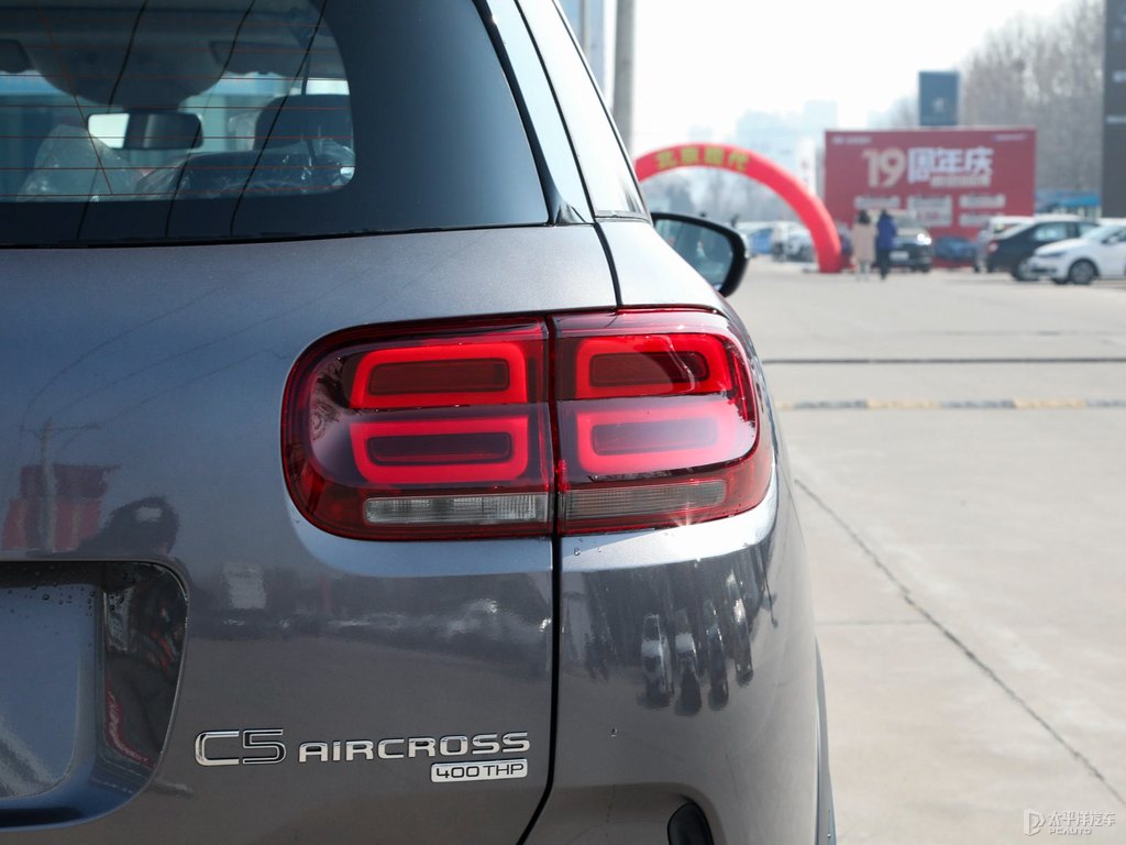 r C5 AIRCROSS܇β^DƬ