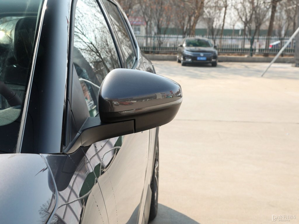 r C5 AIRCROSS܇^DƬ