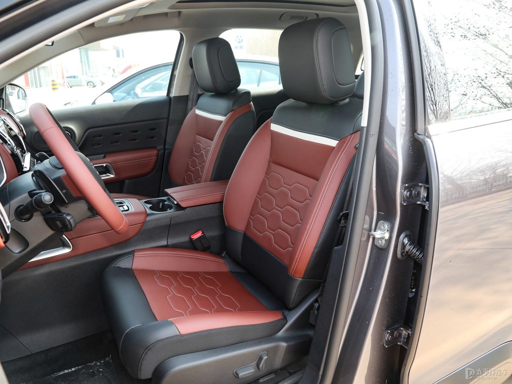 r C5 AIRCROSS΃(ni)DƬ