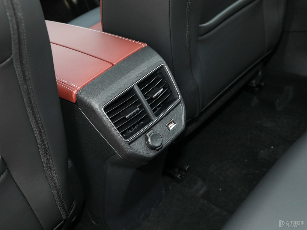 r C5 AIRCROSS΃(ni)DƬ