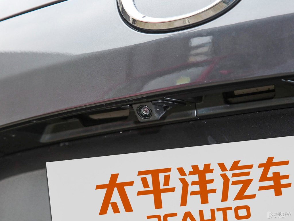 鉑鋼灰馬自達(dá)CX-5車尾外觀圖片
