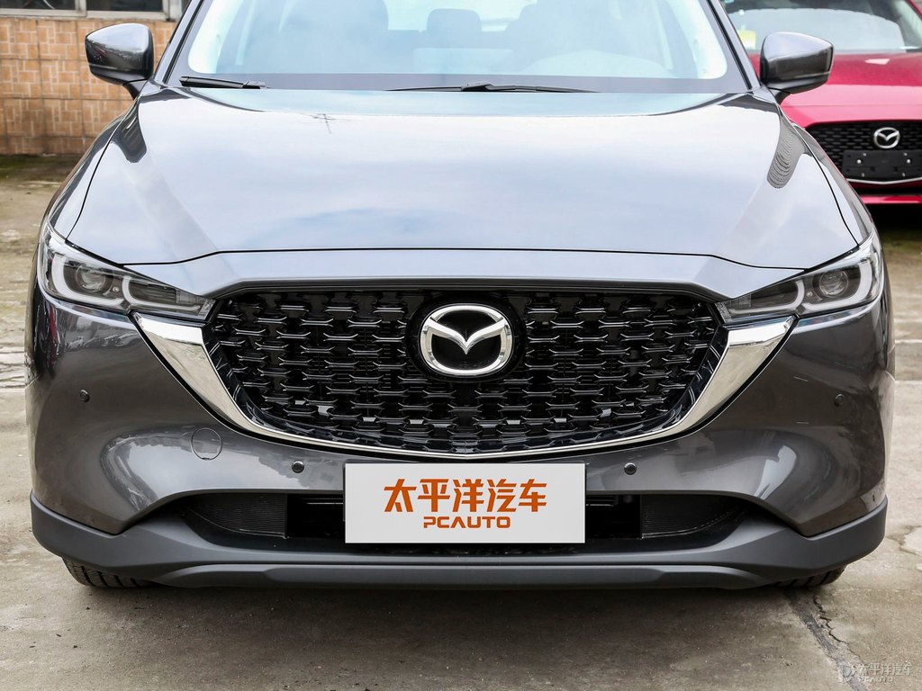 鉑鋼灰馬自達(dá)CX-5車頭外觀圖片