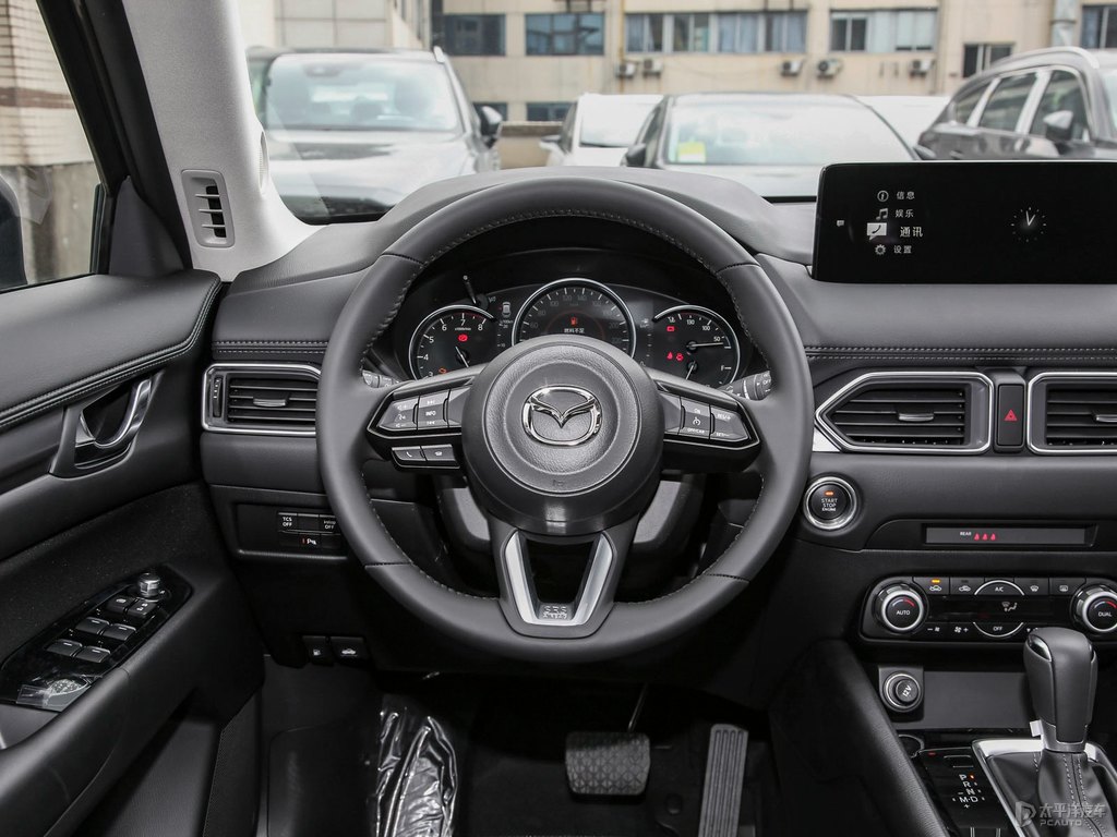 鉑鋼灰馬自達(dá)CX-5中控內(nèi)飾圖片
